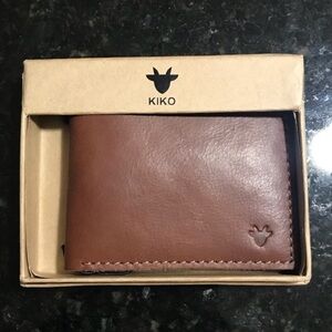 Kiko Handcrafted Leather Wallet
Brown leather